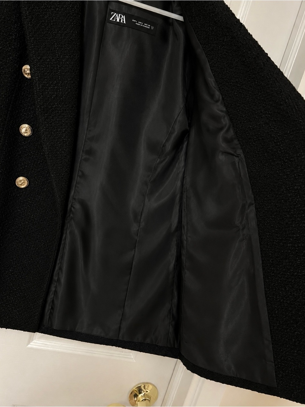Zara Black Bouclé Double-Breasted Blazer with Gold Buttons - Picture 2 of 12